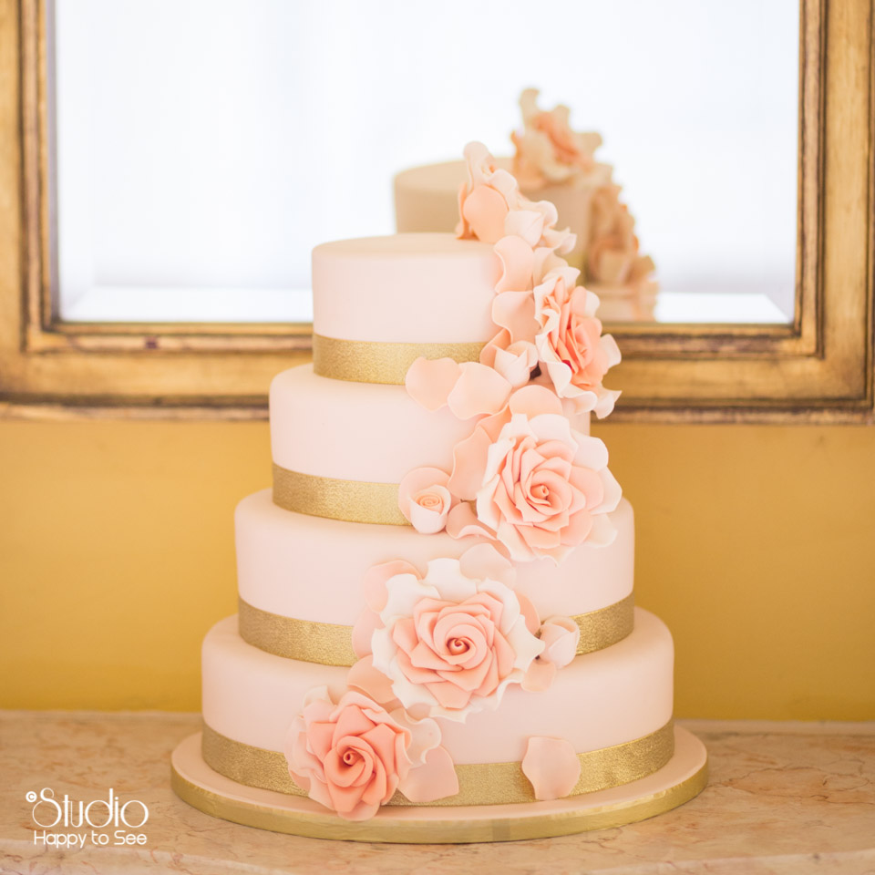 wedding-cake-rose-poudre