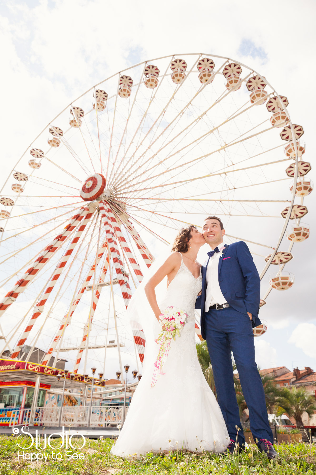 Seance photo mariage colore a la grande roue Toulouse